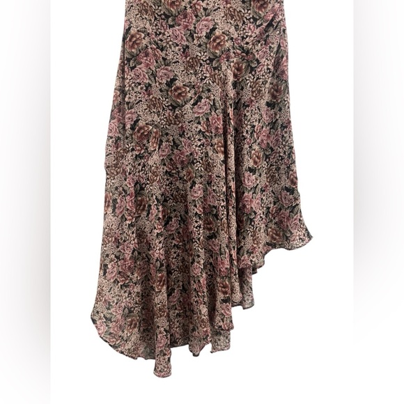 Revolve Astr the Label MIRELLA FLORAL MIDI DRESS Assymetrical ruffled slip - Picture 7 of 14